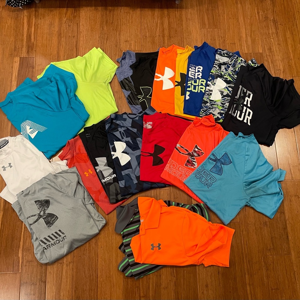 Under Armour active shirts boys XL